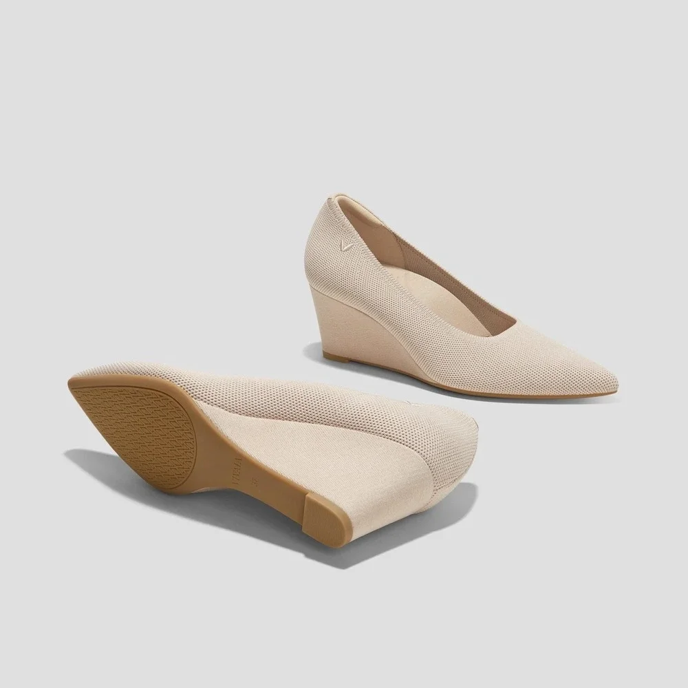 VIVAIA Deborah Almond Pointed Toe Wedge Pumps Lightweight Comfort Heels 38 US 7
